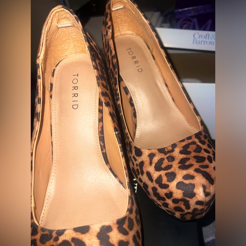 Cheetah print Pumps